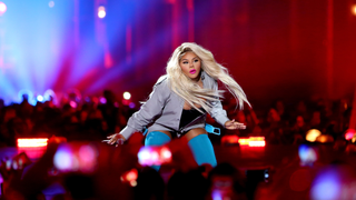 Lil’ Kim Files for Bankruptcy; New Jersey Mansion Being Auctioned Off